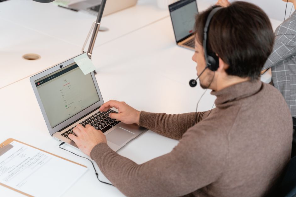 Should We Use iPaaS, Custom Middleware, or Point-to-Point ERP CRM Integration?