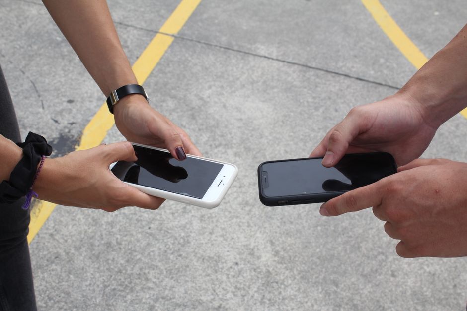 Choose an Unlimited Phone Plan Without Paying for the Wrong Limits