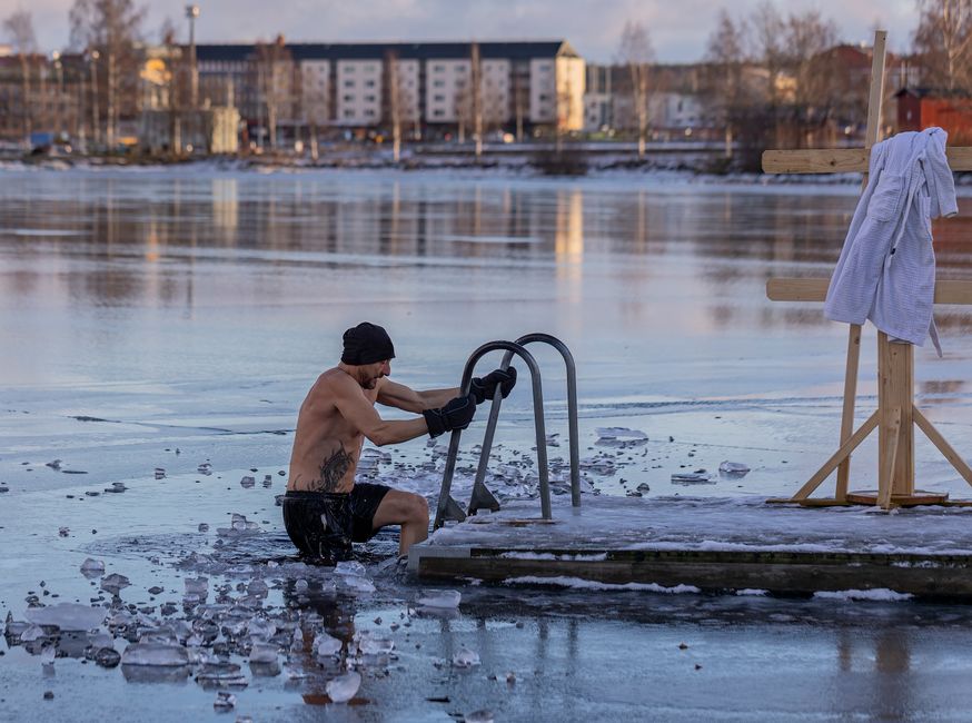 How Can I Manage Parkinson’s Freezing of Gait Safely?