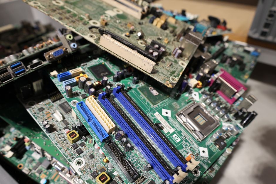 How Do I Securely Recycle an Old Computer or Phone?