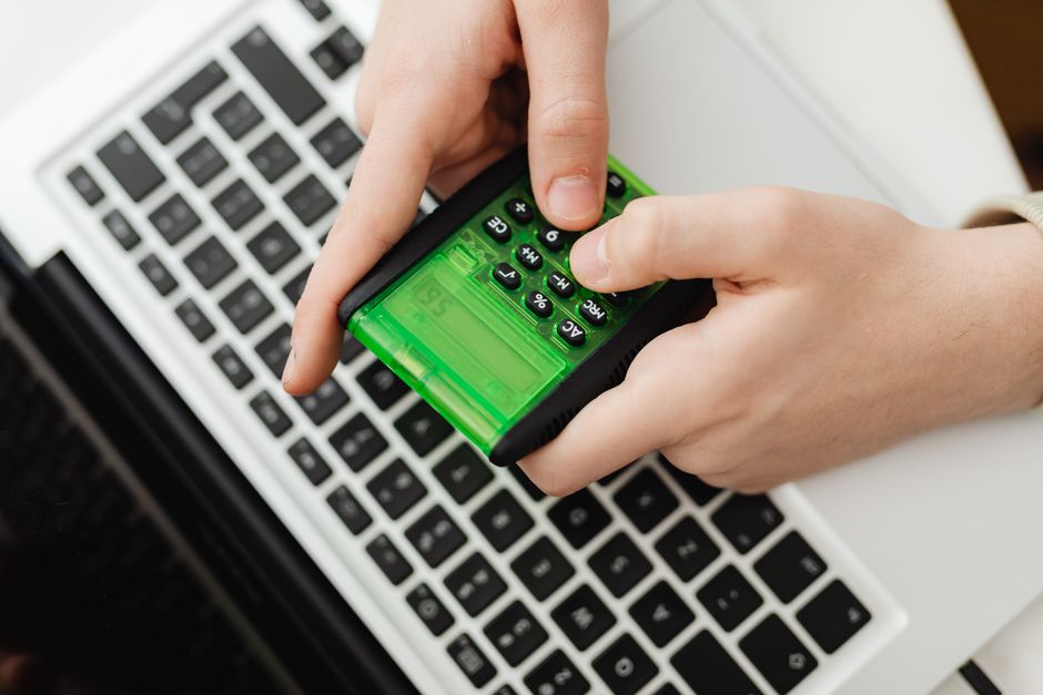 Calculate the True Cost of an iPhone 17 Pro Max Carrier Deal